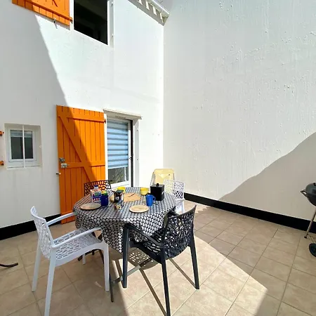 Maison 3 Pieces Avec Piscine Chauffee & Tennis, Proche - Fr-1-231-298 Feriehus