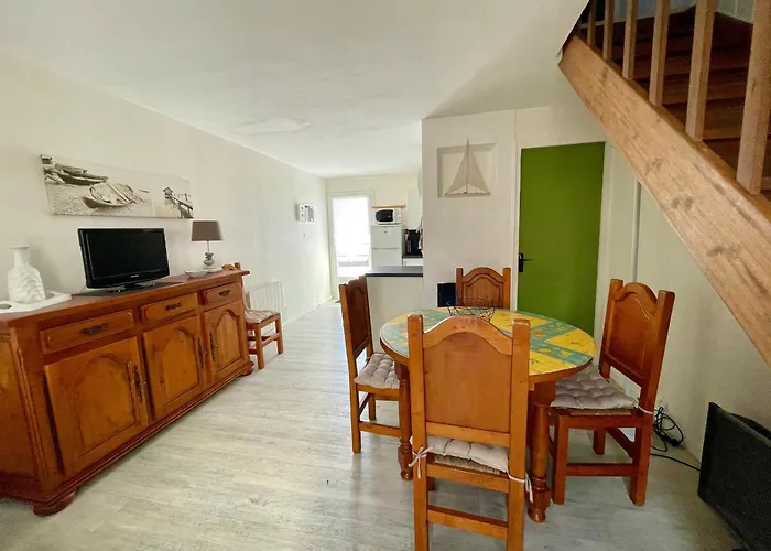 Maison 3 Pieces Avec Piscine Chauffee & Tennis, Proche - Fr-1-231-298 度假居 *