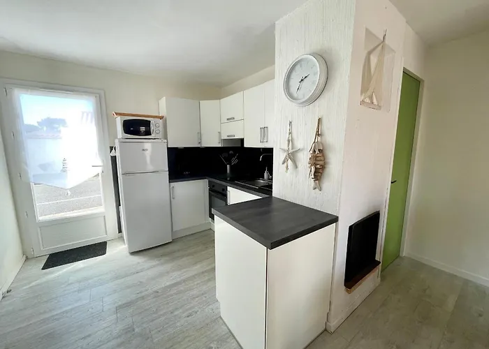 Maison 3 Pieces Avec Piscine Chauffee & Tennis, Proche - Fr-1-231-298